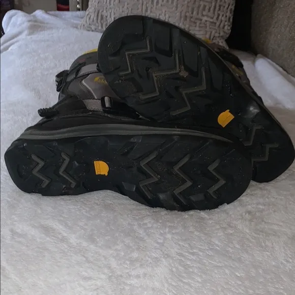 Gently Loved Yellow and Black Snow Boots by Sorel