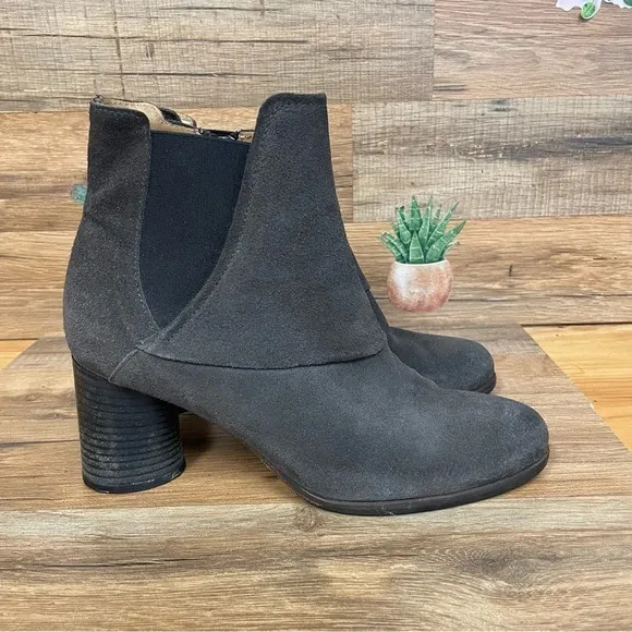 Gidigio Made in Italy Suede Leather Ankle Boots block heel