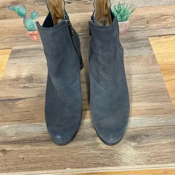 Gidigio Made in Italy Suede Leather Ankle Boots block heel