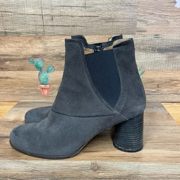 Gidigio Made in Italy Suede Leather Ankle Boots block heel