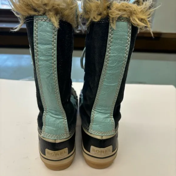 Girl’s Sorel Joan Of Arc Waterproof Winter Boots Size 4