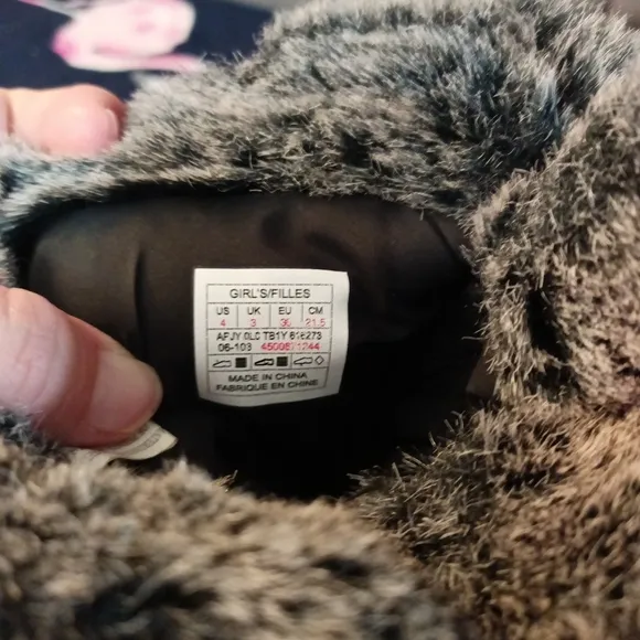 Girls The North Face Black Winter Snow Boots With Fur Trim Size 4