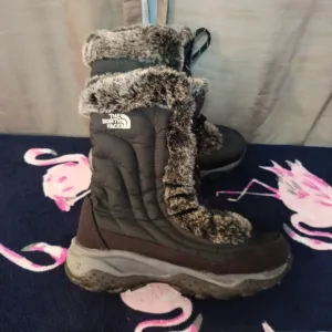 Girls The North Face Black Winter Snow Boots With Fur Trim Size 4