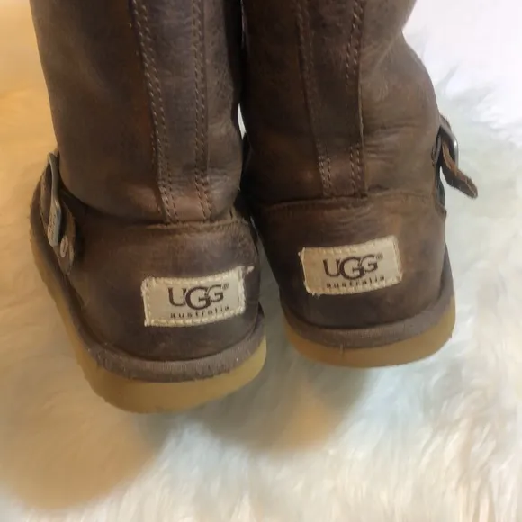 Girls UGG Boots Kensington Toast Brown Sz 13