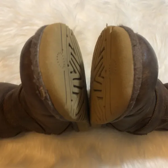 Girls UGG Boots Kensington Toast Brown Sz 13