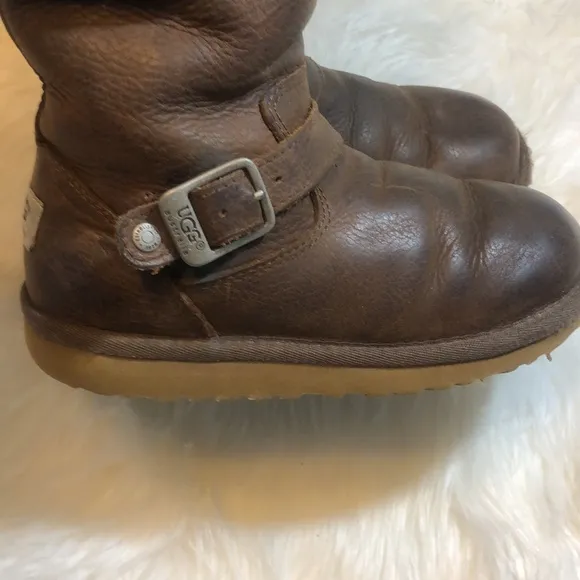 Girls UGG Boots Kensington Toast Brown Sz 13