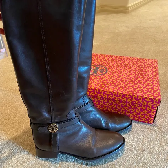 Gorgeous Tory Burch riding boots Bristol