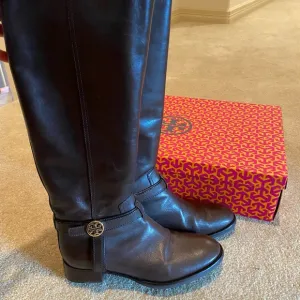 Gorgeous Tory Burch riding boots Bristol