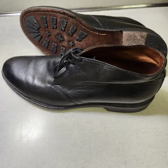 GUC Barney's New York Men's Black Leather Ankle Boots; Size 11