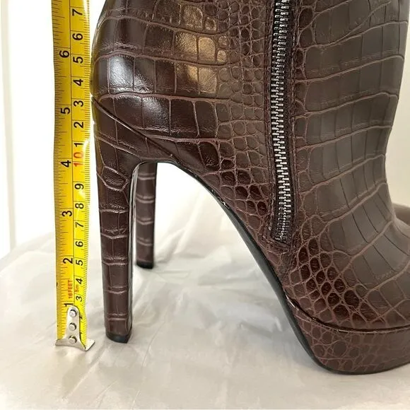 Guess Women’s Dejah 2 Side Zip Heeled Boots in Brown Size 9 NWOB