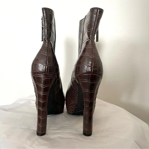 Guess Women’s Dejah 2 Side Zip Heeled Boots in Brown Size 9 NWOB