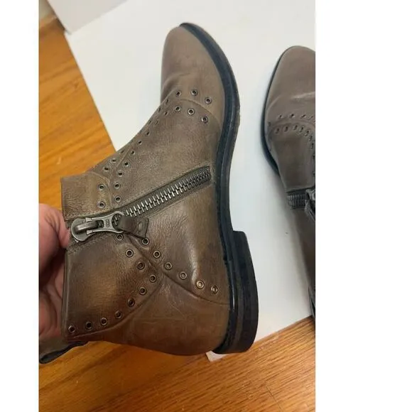 Henry Beguelin Leather Grommet Ankle Boots Sz. 36.5 (US 6.5)