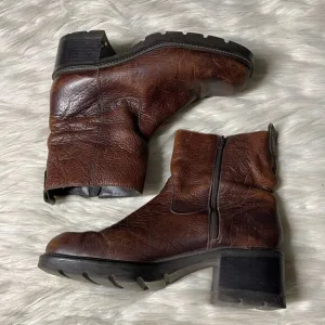 High Sierra 90's Chunky Heel Leather Boots in Brown