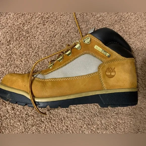 ⭐️HOST PICK⭐️ Timberland Boy’s Field Boots size 6