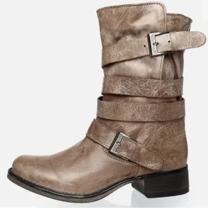 ✨HP✨Steve Madden Brewzzer distressed leather boots