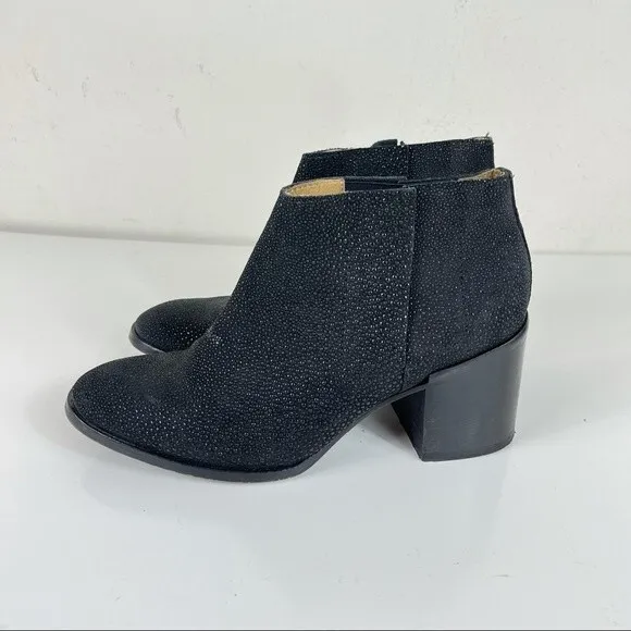 Hudson London Chelsea Stacked Chunky Heel Ankle Boots Booties 7 Black Textured