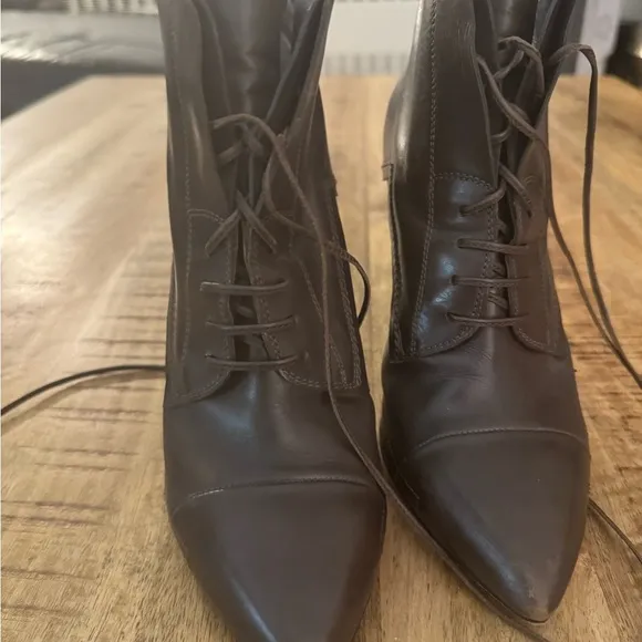 Hugo boss BOSS brown leather pointed pointy toe tip lace up high heel boots EUC