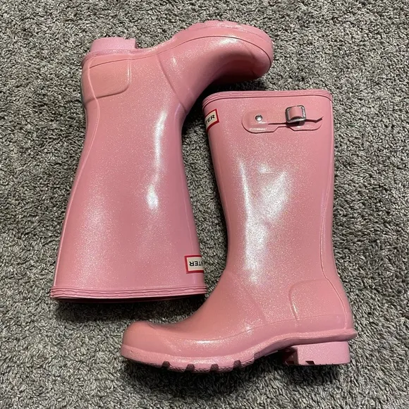 Hunter Glittery Pink rain boots Girls size 4 waterproof mud snow boot