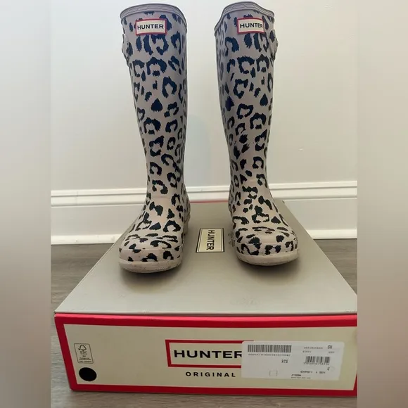 HUNTER ORIGINAL WATERPROOF RAIN BOOTS Big Girl sz 4 Lprd Print