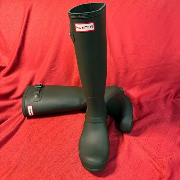 HUNTER Original Wellington Matte Green Tall Rain Boots, Women’s Size 7, NWOT