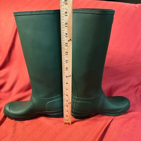 HUNTER Original Wellington Matte Green Tall Rain Boots, Women’s Size 7, NWOT