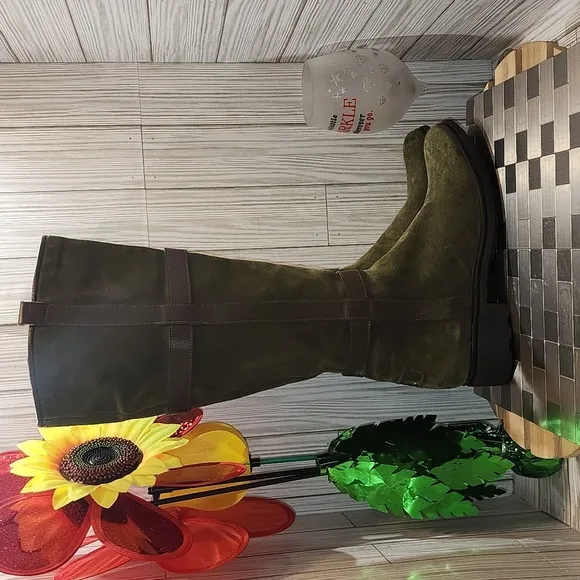 Hunter suede boots #440