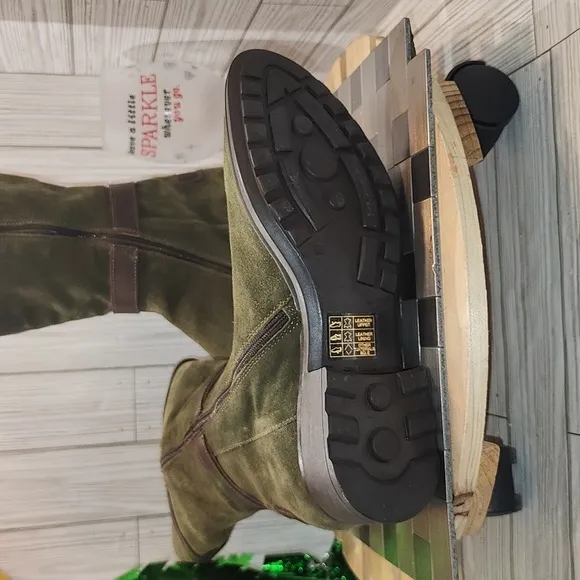 Hunter suede boots #440