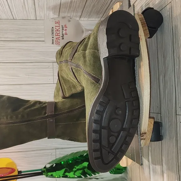 Hunter suede boots #440