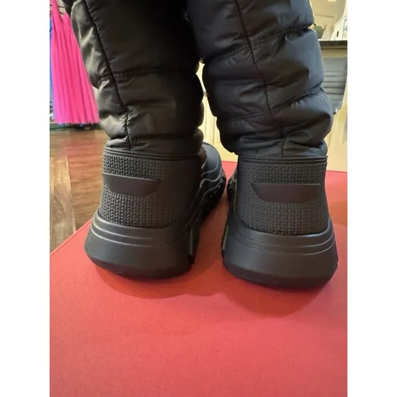 Hunter Women's Intrepid Tall Black Snow Boots WFT2108WWU Size 8!
