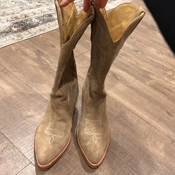 Idyllwind leather cowboy boots