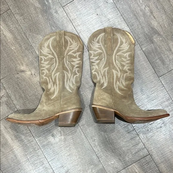 Idyllwind leather cowboy boots