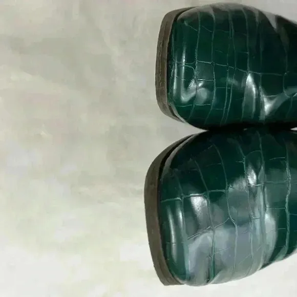 INC Green Snakeskin Faux Leather Ankle Boots Size 6