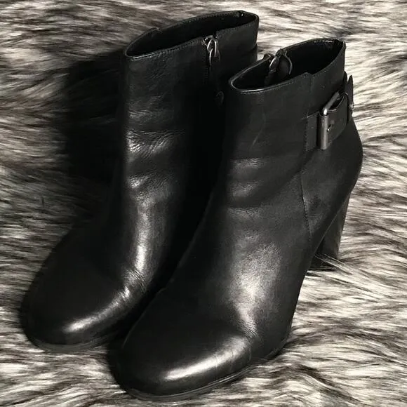 Isaac Mizrahi Black Leather Ankle Boots 7M