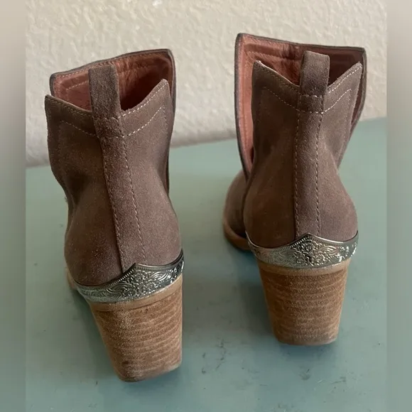 Jeffrey Cambell Cromwell Brown Suede Western Cowboy Ankle Boots Size 6.5 $275