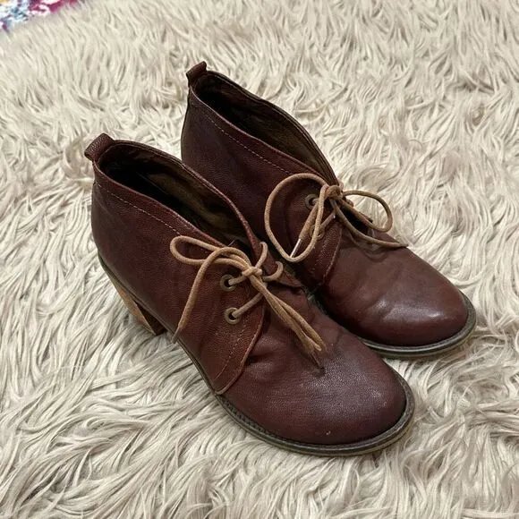 Jeffrey campbell boxxy leather boots size 8.5