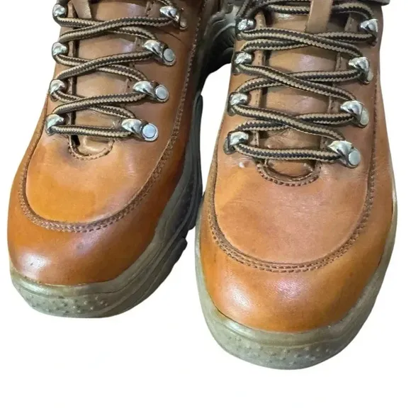 Jeffrey Campbell Debris Sneaker Boots Hiking Boots Women Size 7.5 EUC