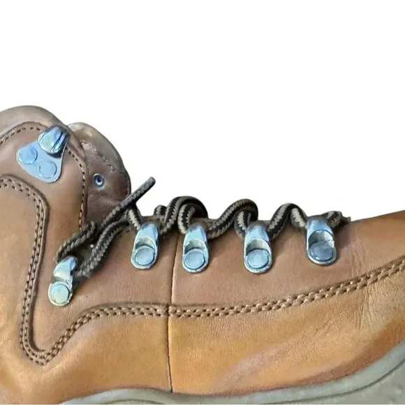 Jeffrey Campbell Debris Sneaker Boots Hiking Boots Women Size 7.5 EUC