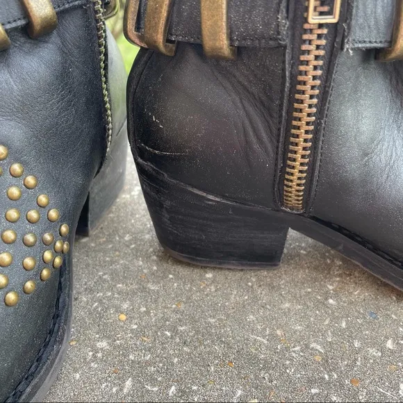 Jeffrey Campbell Rare Gothic Buckled Stud Black Ankle Booties Size 7
