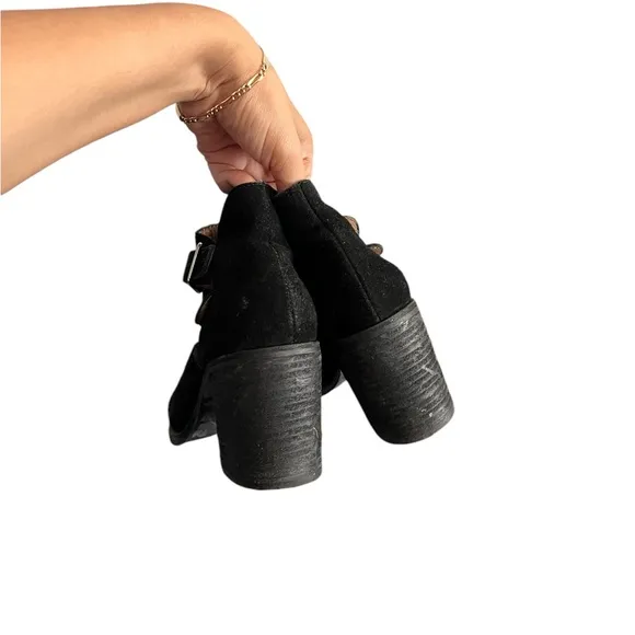 JEFFREY CAMPBELL Roycroft Suede Black Booties Boots