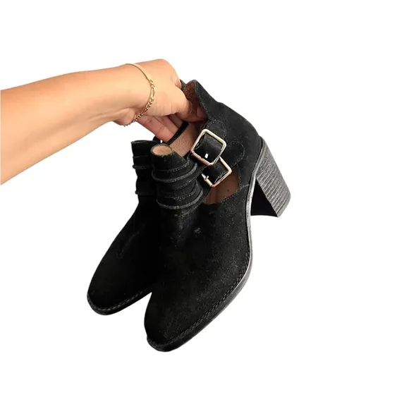 JEFFREY CAMPBELL Roycroft Suede Black Booties Boots