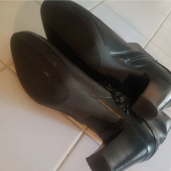 Jildor Ankle black boots Size 9 M Medium