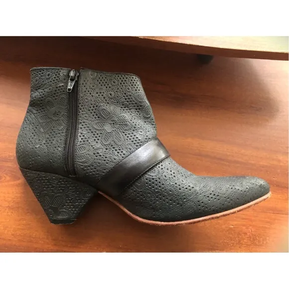 John Fluevog Purpose Determination Leather Boots