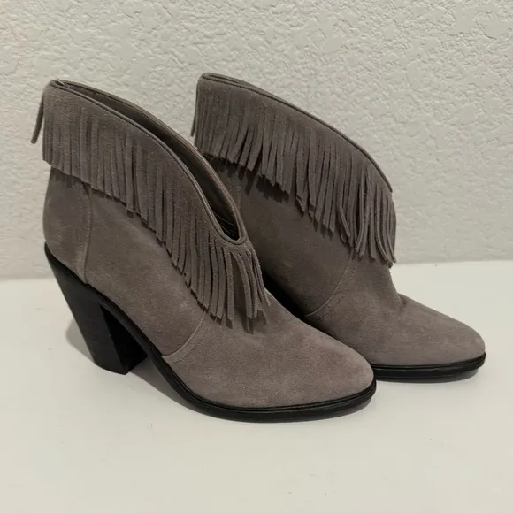 Joie Loren Fringe Gray Suede Chunky Heel Booties Size 38 Western Boho