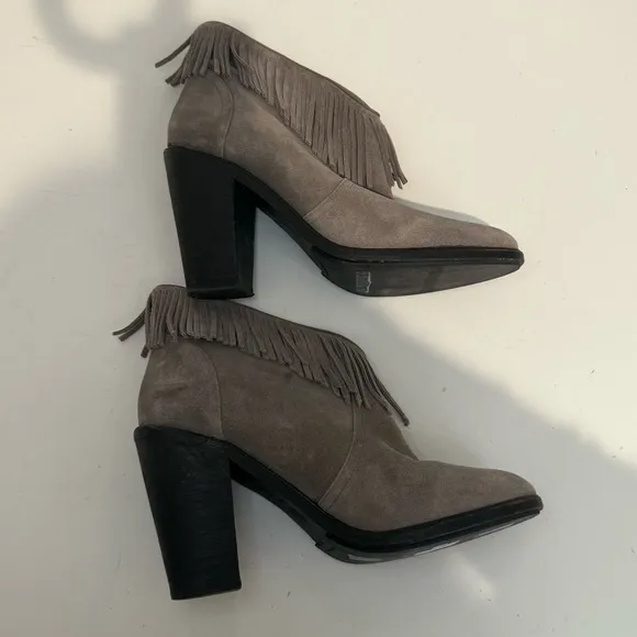 Joie Loren Fringe Gray Suede Chunky Heel Booties Size 38 Western Boho