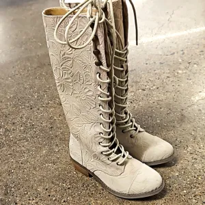 Joyfolie Indy Suede Floral Texture Lace up youth Boots size 2 New W/No Box