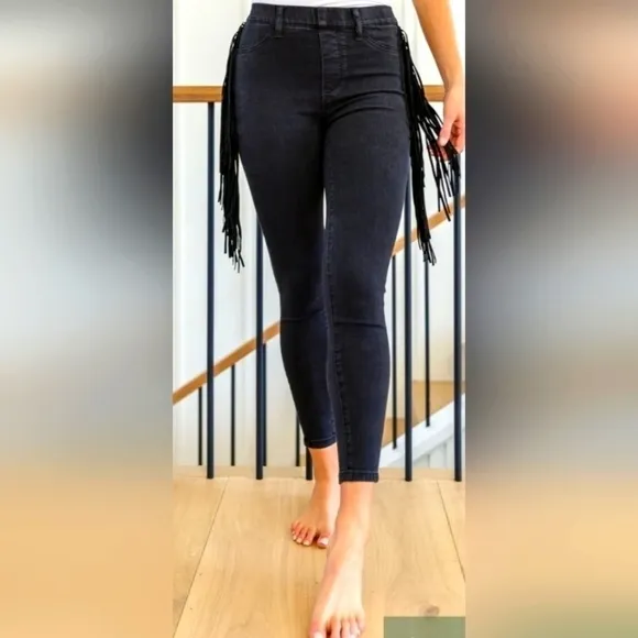 𝅺judy Blue Fringe Jeans  NWT