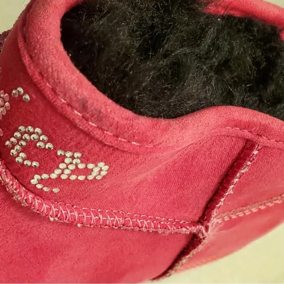 Juicy Kerri Furry Pink Boots Size 7