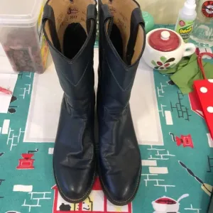 Justin leather cowboy boots.  Dark blue with light blue stitching. Size 5B