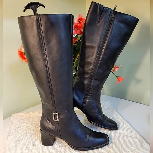 KAREN SCOTT GENUINE LEATHER CHUNKY HEEL BOOTS Zipper and elastic insert in calf