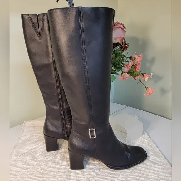 KAREN SCOTT GENUINE LEATHER CHUNKY HEEL BOOTS Zipper and elastic insert in calf